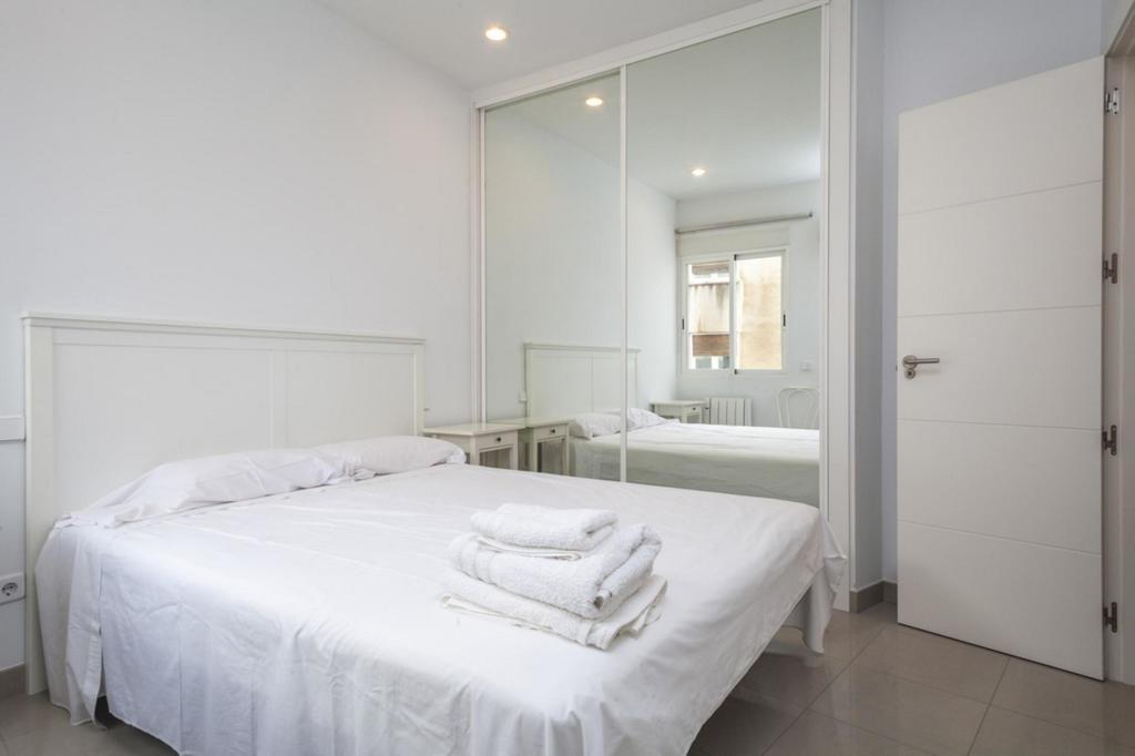 Gran Via Apartment Madri Quarto foto